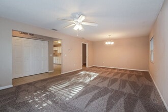 4652 Ardale St in Sarasota, FL - Building Photo - Building Photo