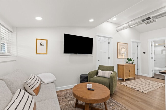 221 Ardmore Dr, Unit SI ID1262764P