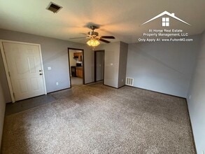 541 Collier Ln in Fulton, MO - Building Photo - Building Photo