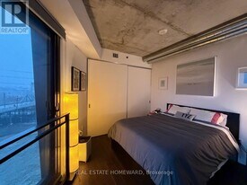 51 Trolley Cres in Toronto, ON - Building Photo