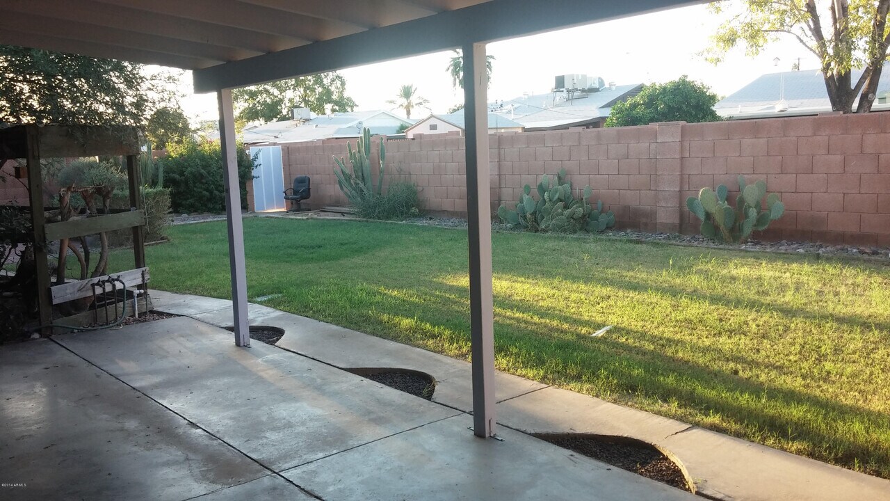 3926 W McLellan Blvd in Phoenix, AZ - Building Photo