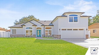 14 Philox Ln in Palm Coast, FL - Building Photo