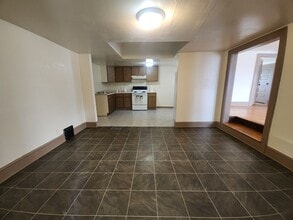 1300 W Prospect Ave in Appleton, WI - Building Photo - Building Photo