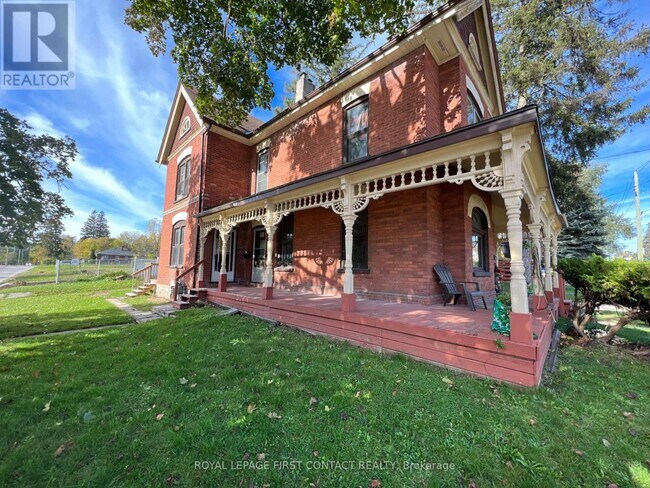228 Bayfield St in Barrie, ON - Building Photo - Building Photo