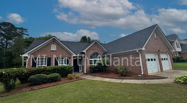 410 Dunagan Dr in Lawrenceville, GA - Foto de edificio - Building Photo