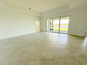 8577 St Kitts Cir in Englewood, FL - Building Photo - Building Photo