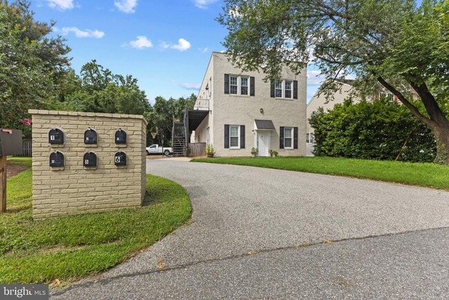 property at 321 Magothy Rd