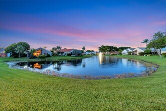 11922 Fountainside Cir in Boynton Beach, FL - Building Photo - Building Photo