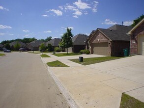 209 Bird Creek Dr in Little Elm, TX - Building Photo - Building Photo