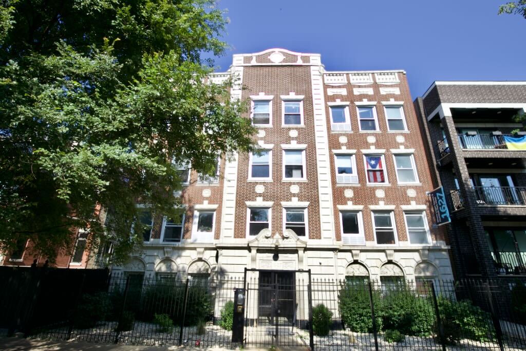 1627 N Humboldt Blvd in Chicago, IL - Building Photo