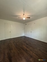 416 E Dunn Ave in Killeen, TX - Building Photo - Building Photo