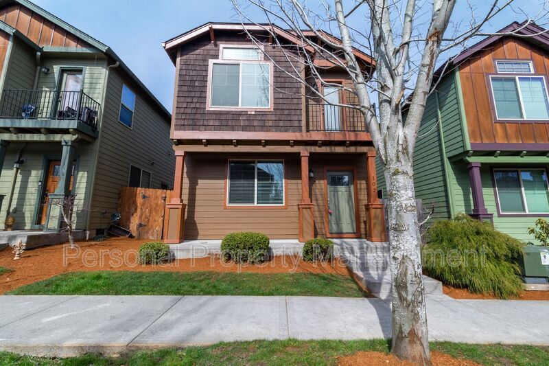 102 NW 76th St in Vancouver, WA - Building Photo