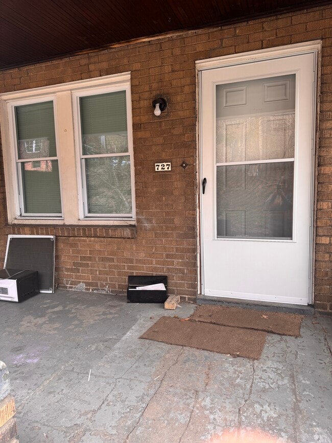 property at 727 Maytide St