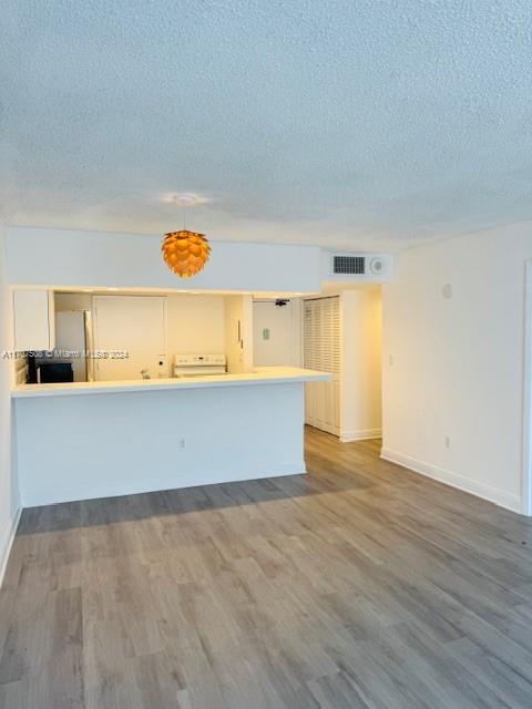 345 Ocean Dr, Unit 920 in Miami Beach, FL - Building Photo - Building Photo