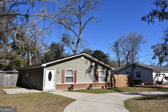 208 Gunter St in St. Marys, GA - Building Photo - Building Photo