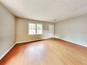 448 Charleston Ln in Lawrenceville, GA - Building Photo - Building Photo