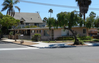 619-621 N Freeman St in Oceanside, CA - Building Photo - Building Photo