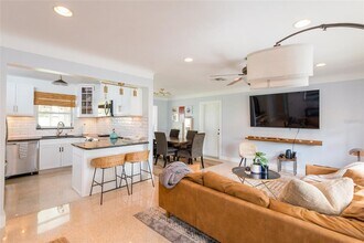 6318 30th St S in St. Petersburg, FL - Building Photo - Building Photo
