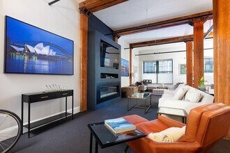 881 E 1st St in Boston, MA - Building Photo - Building Photo