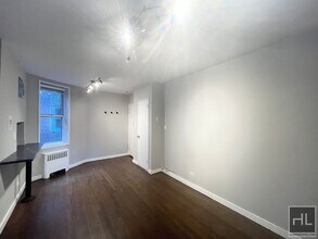 East 58th Street in New York, NY - Building Photo - Building Photo