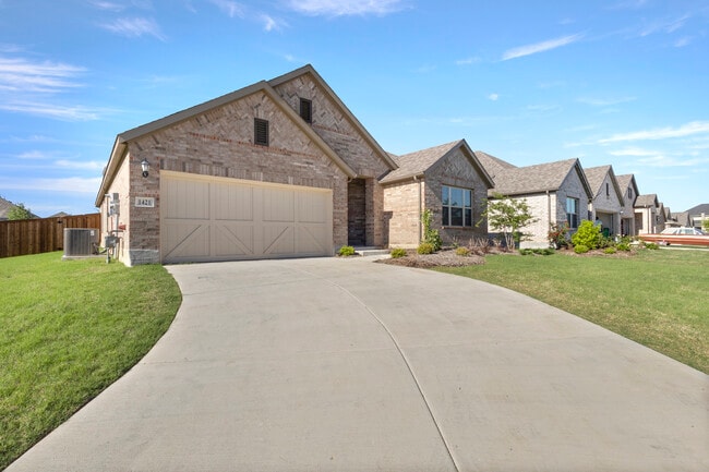1421 Avalon Ct