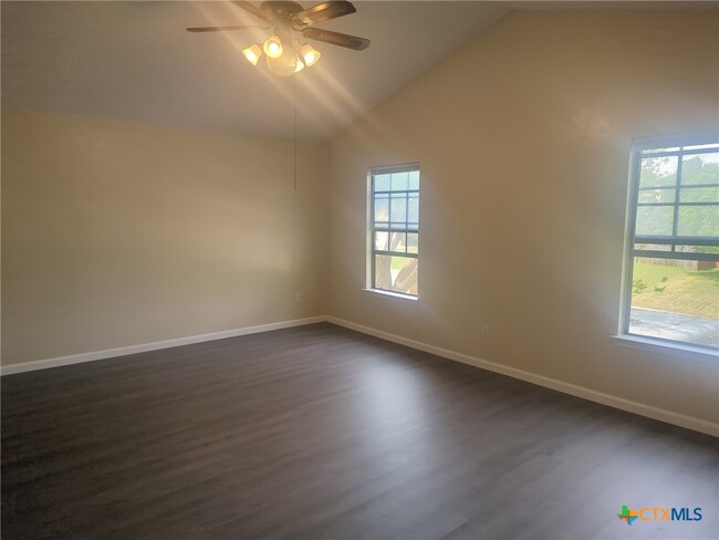 property at 701 Brazos Dr
