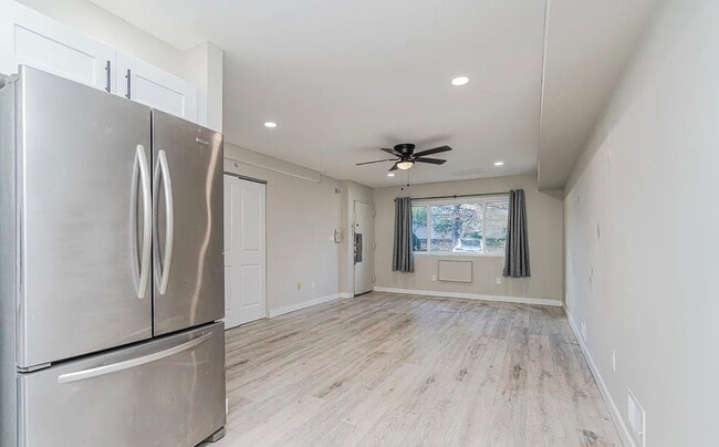 property at 23 Richmond Ct