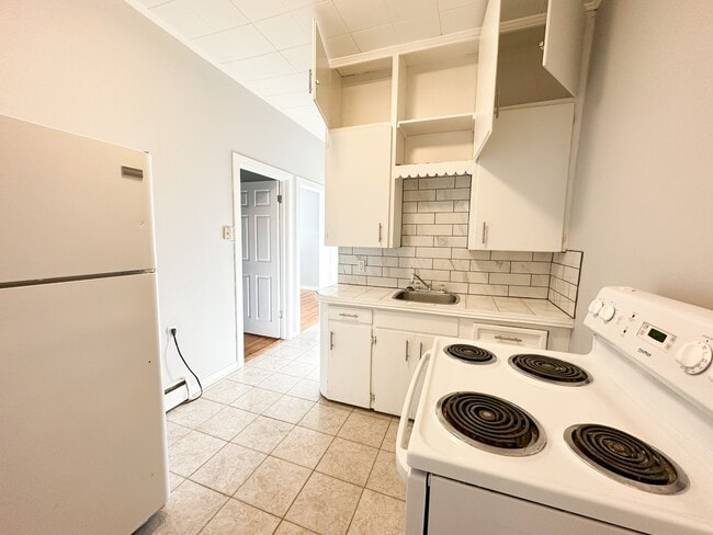 property at 35 Paddock St