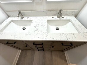 609 N Nanticoke Ave in Endicott, NY - Building Photo - Building Photo