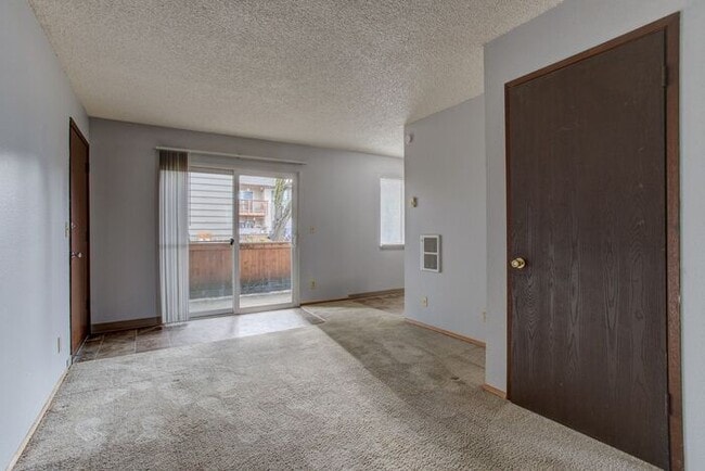 2634 SE 160th Ave in Portland, OR - Building Photo - Building Photo