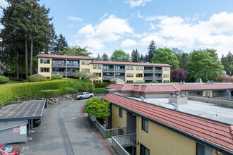 Parkview East in Kirkland, WA - Building Photo - Building Photo