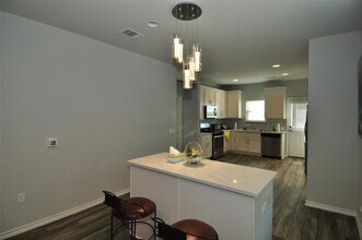 13408 Latrobe Dr in Austin, TX - Building Photo - Building Photo