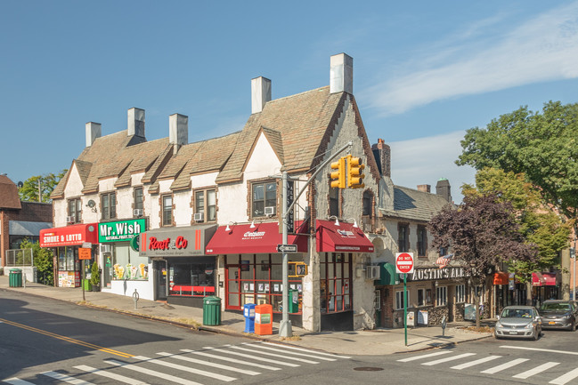 8260-82-74 Austin St in Jamaica, NY - Building Photo - Primary Photo