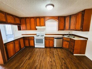 2228 Toulon Ln in Dallas, TX - Building Photo - Building Photo