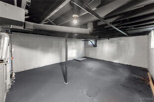 8521 Sheridan Dr in Buffalo, NY - Building Photo