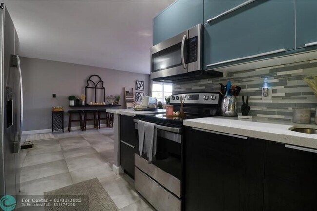124 NE 19th Ct in Wilton Manors, FL - Building Photo - Building Photo