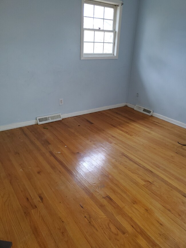 15753 Broadway Ave, Unit 1