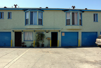 540 E 67th St in Inglewood, CA - Building Photo - Building Photo