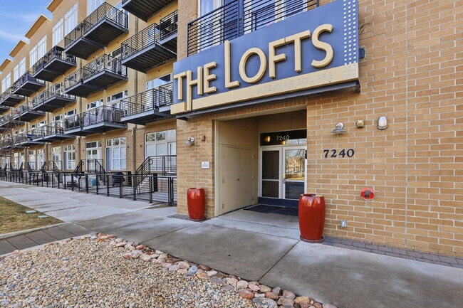 7240 W Custer Ave in Lakewood, CO - Foto de edificio - Building Photo