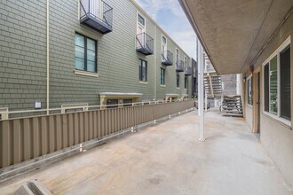 2540 Regent St in Berkeley, CA - Foto de edificio - Interior Photo