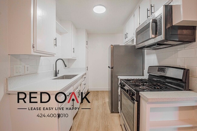 1800 W Glencrest Ave, Unit 3 in Anaheim, CA - Foto de edificio - Building Photo