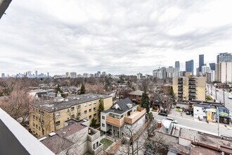 411 Eglinton Ave E in Toronto, ON - Building Photo - Building Photo