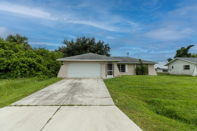 365 Skylark Ln NW