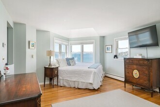 4 Spinnaker Hill Ln in Hull, MA - Building Photo - Building Photo