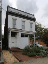 1829 W Main St in Richmond, VA - Foto de edificio - Building Photo