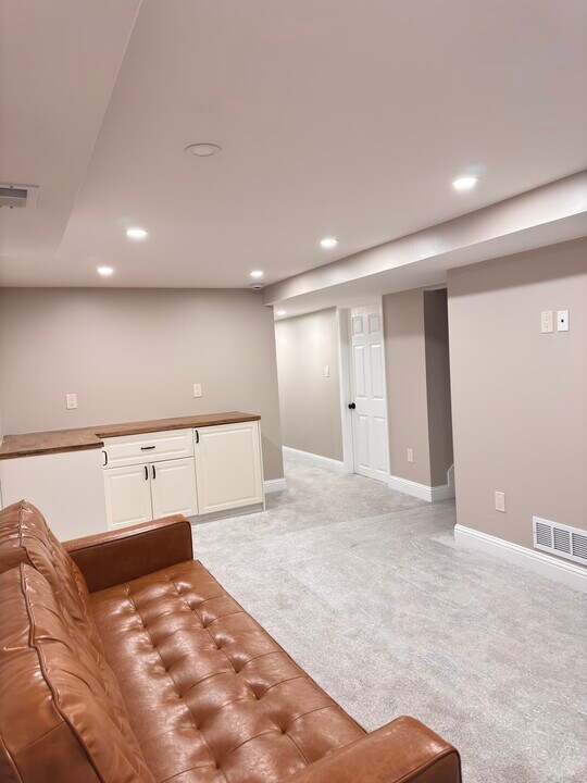 8361 Circle Dr in Westminster, CO - Building Photo