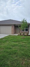 619 NW 68th Ave in Bentonville, AR - Building Photo - Building Photo