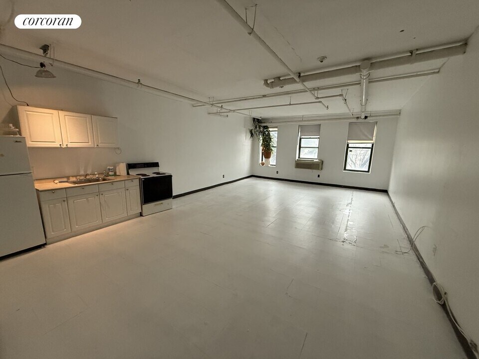 125 Green St in Brooklyn, NY - Building Photo