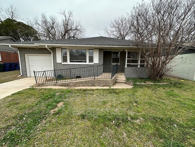property at 1913 Downing St