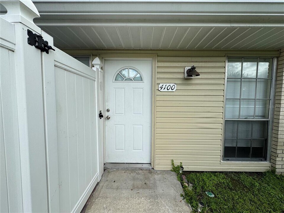 4100 Pinebark Ave in Orlando, FL - Building Photo